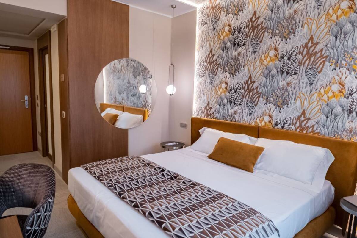 Minibar, két bảo mật tại phòng, bàn, phòng cách âm 