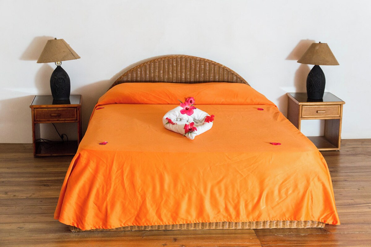 Premium bedding, Select Comfort beds, in-room safe, blackout drapes