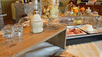 Daily buffet breakfast (EUR 13 per person)