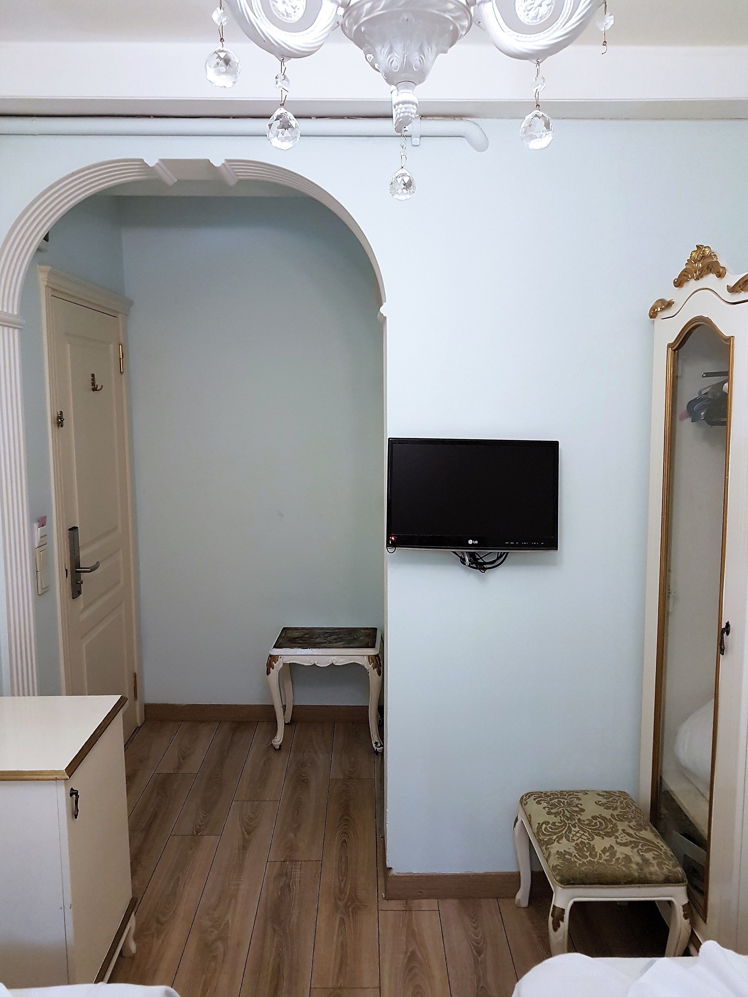 single room | view from room