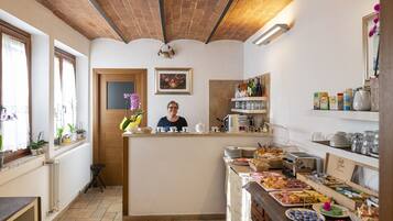 Gratis morgenmadsbuffet hver dag