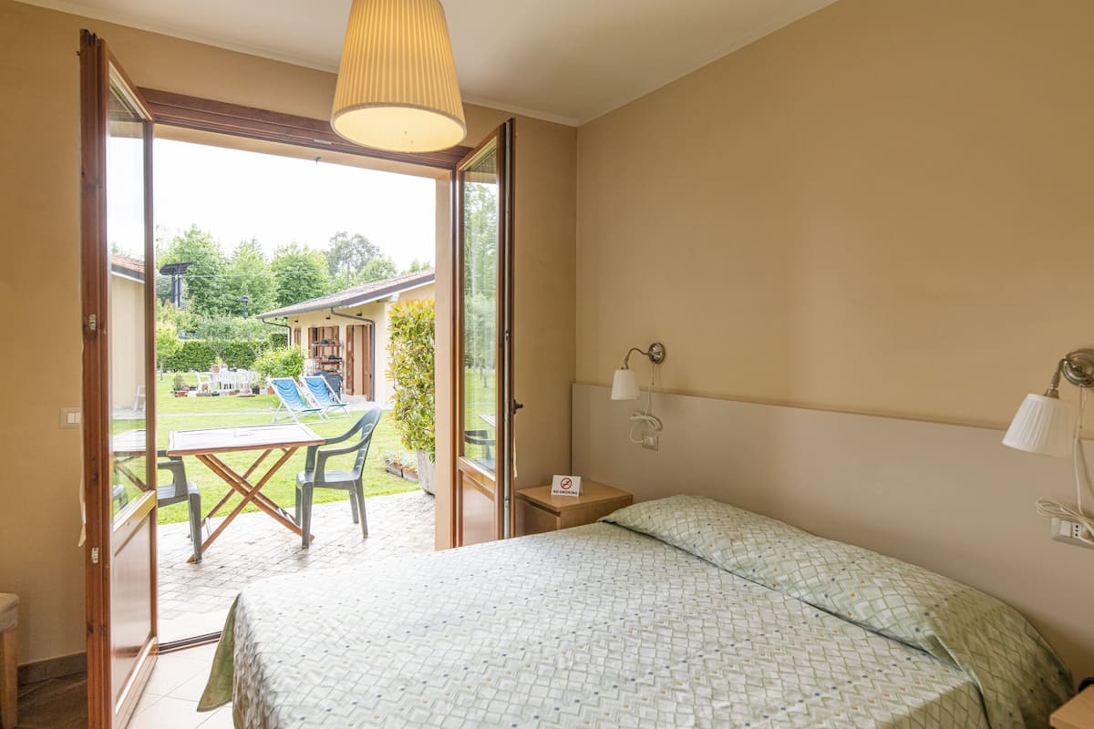 superior double room | minibar, in-room safe, desk, free wifi