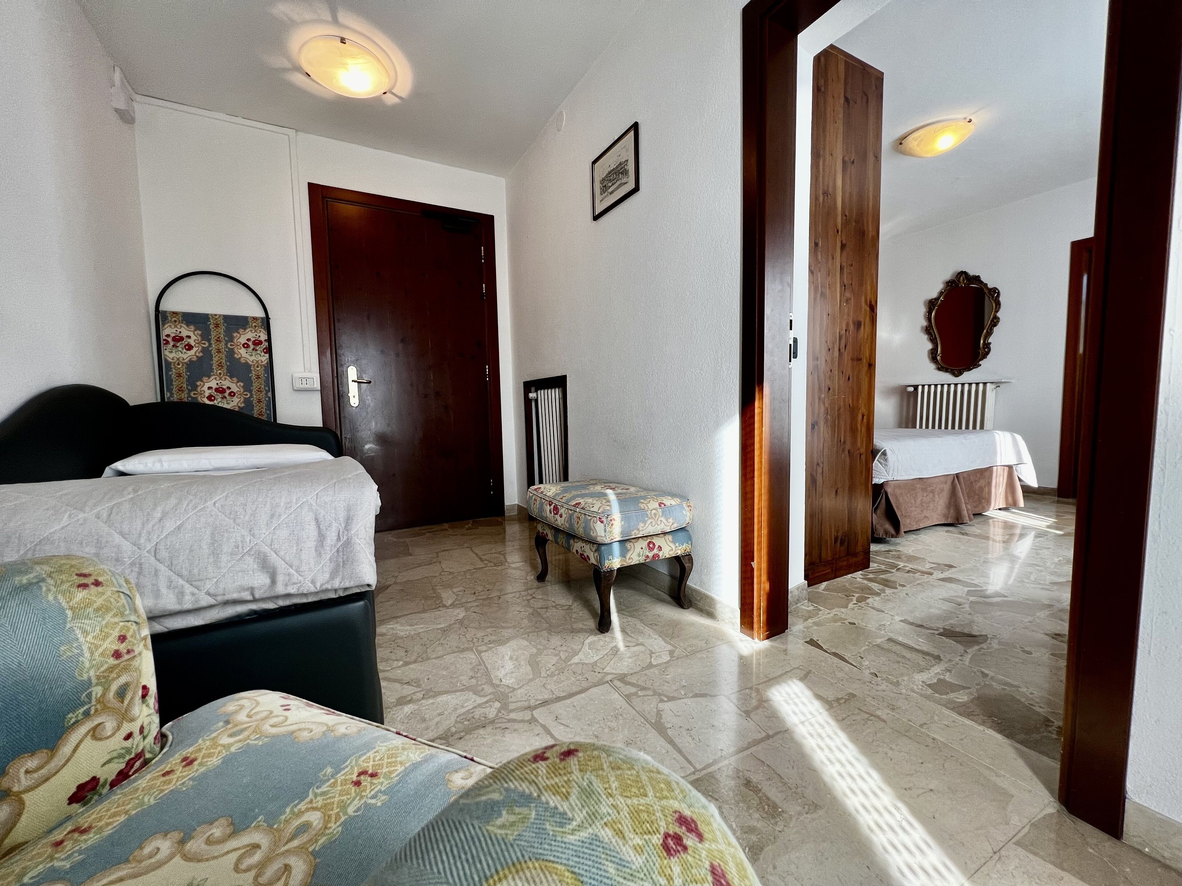 family room | hypo-allergenic bedding, in-room safe, individually furnished, desk