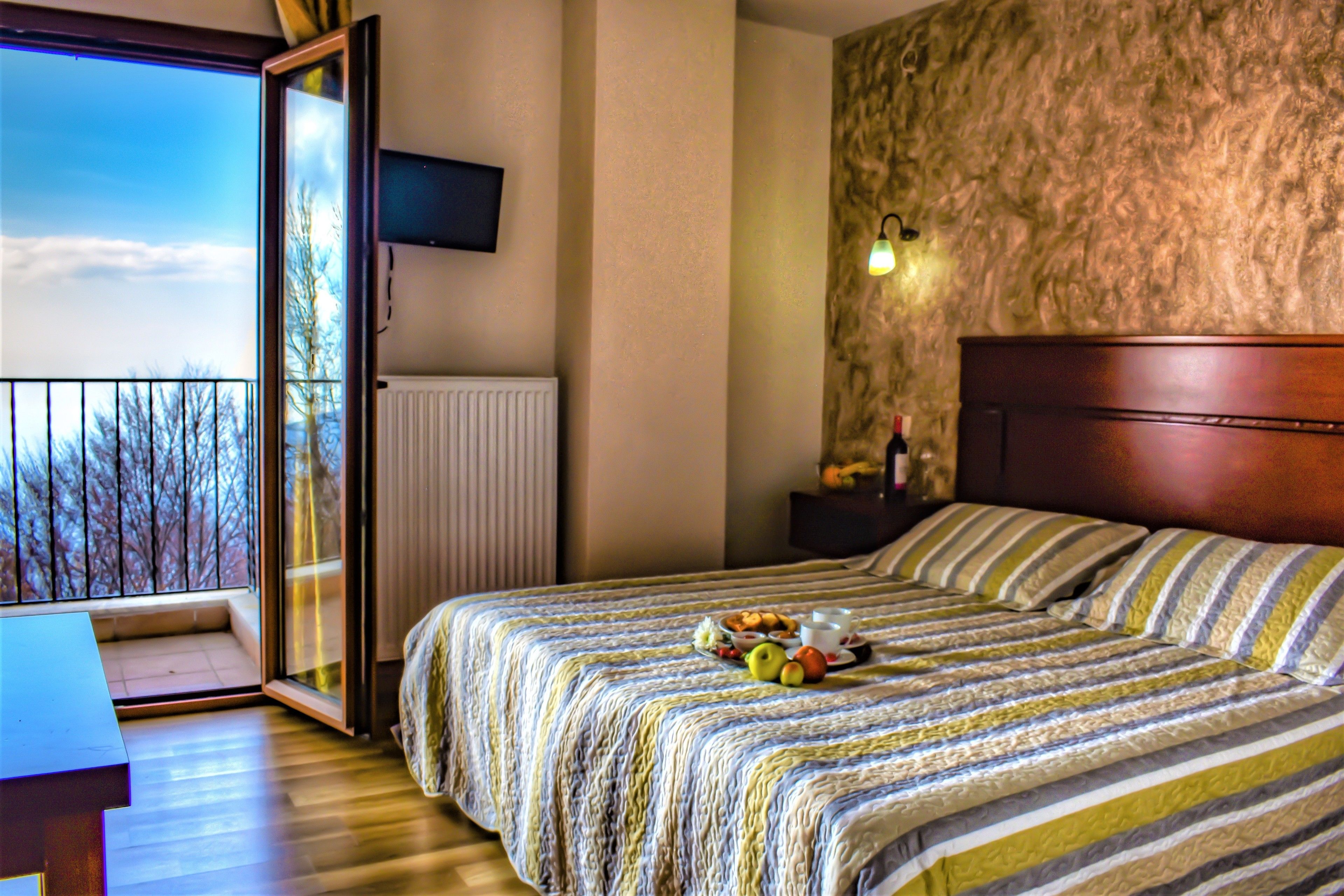 Classic Double Room, Sea & Mountain View | 客房景觀