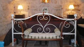 Superior-Doppelzimmer (Trullo) | Select-Comfort-Betten, Minibar, Schreibtisch, kostenloses WLAN