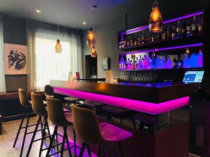 Bar (on property) - Hotel am Augustinerplatz (Cologne)