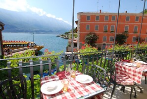 Terrace/patio - Hotel Monte Baldo (Limone sul Garda)