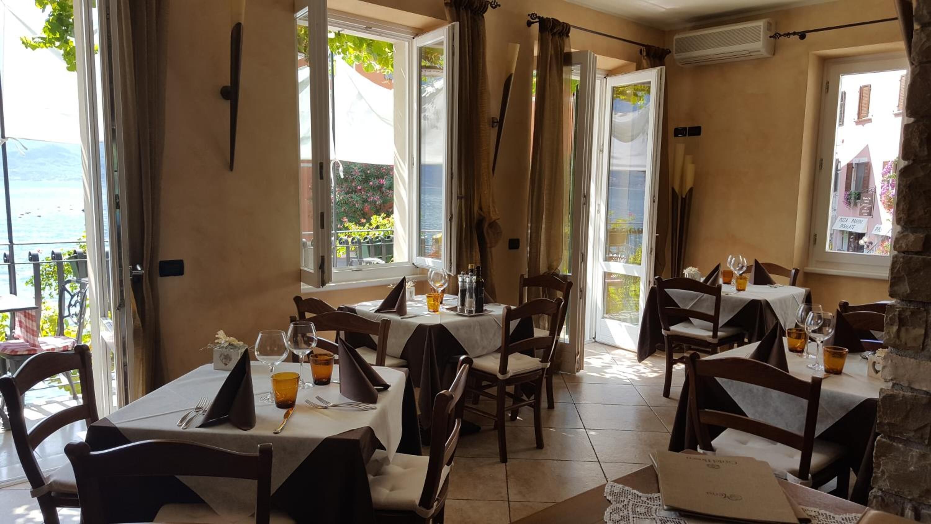 international cuisine, al fresco dining