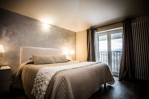 Premium bedding, down comforters, Select Comfort beds, soundproofing