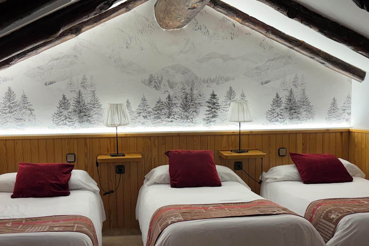 Kamar Quadruple Klasik | Brankas