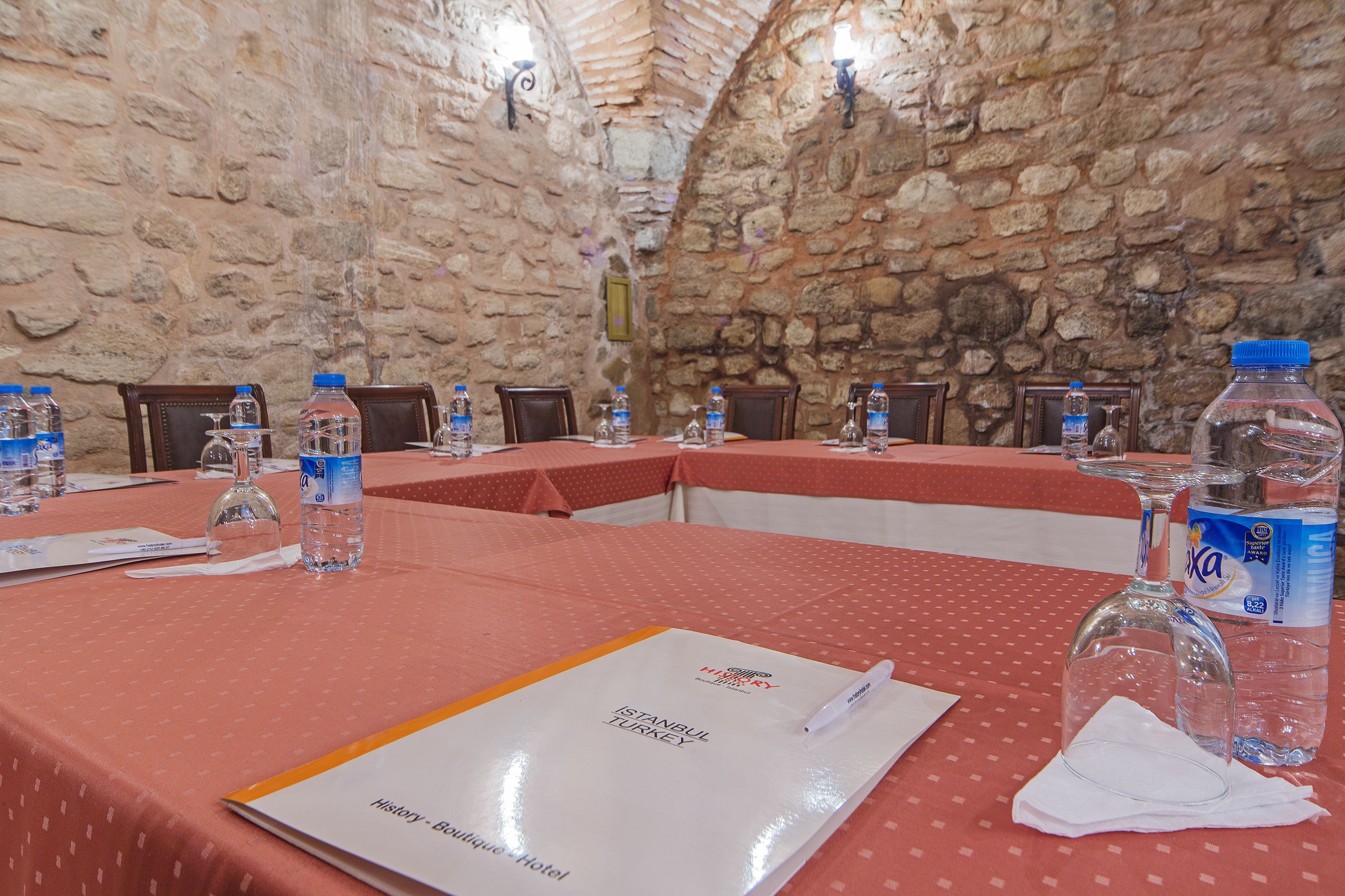 Meeting facility