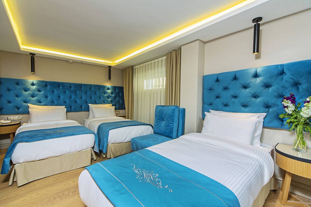 Frigobar, cofres nos quartos, quartos à prova de som, Wi-Fi de cortesia