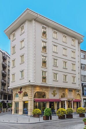 Front of property - History Hotel Istanbul (Istanbul)
