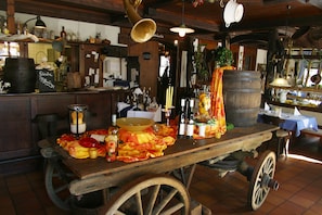 Bar (on property) - Hotel-Gasthof am Selteltor (Wiesensteig)