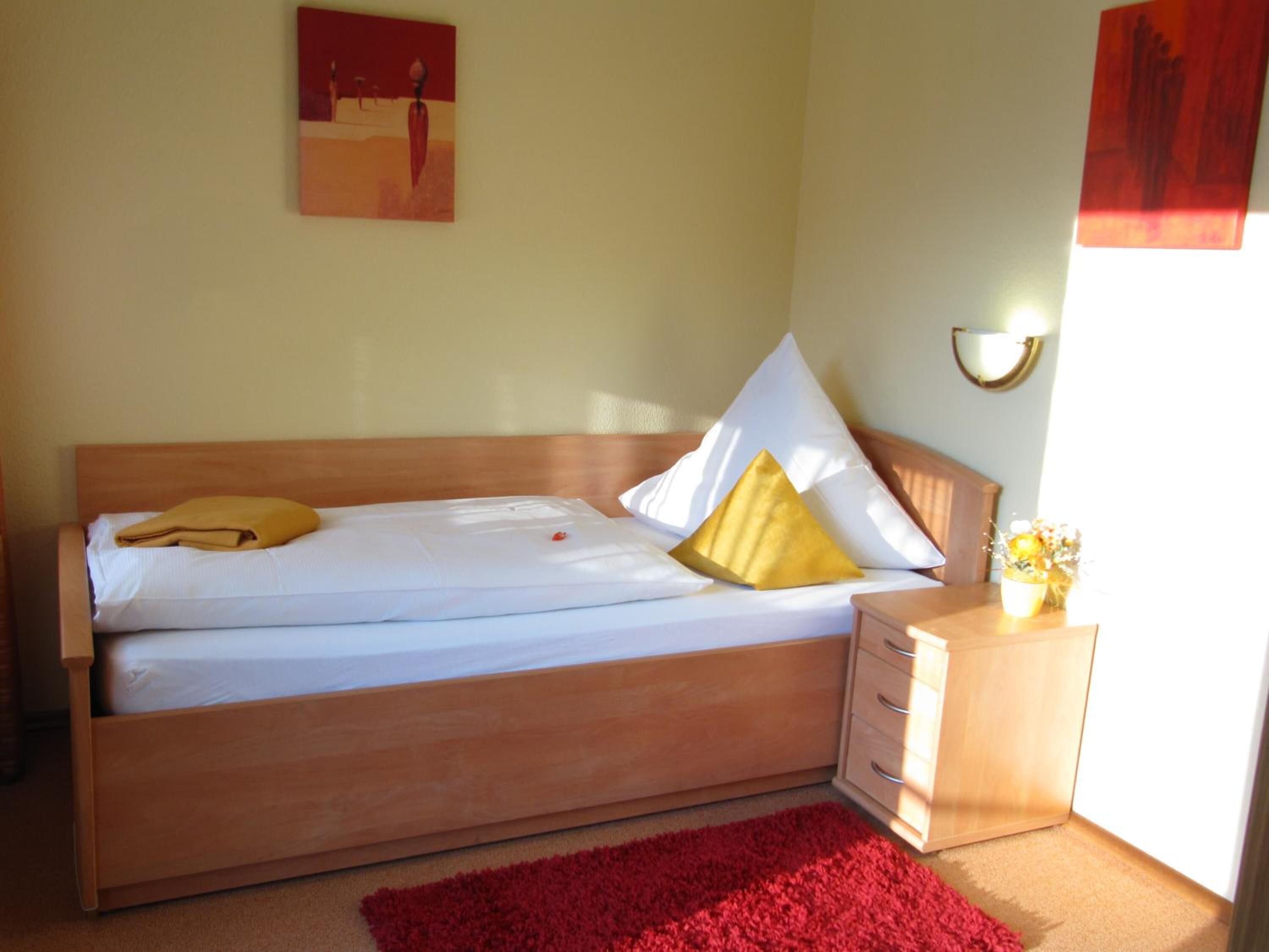 1 bedroom, desk, free cots/infant beds, free wifi