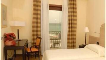 Minibar, una cassaforte in camera, una scrivania, insonorizzazione