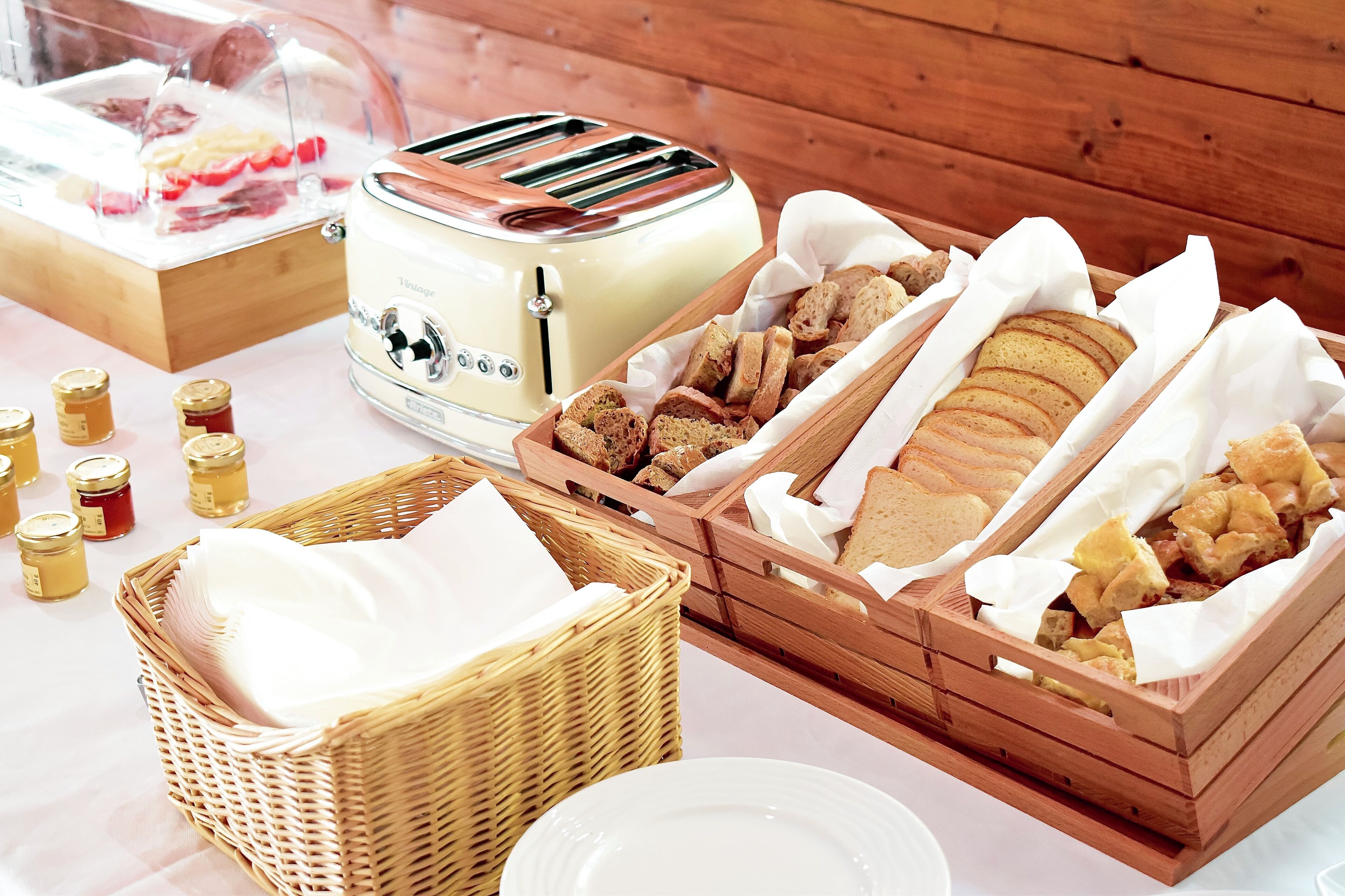 Desayuno buffet todos los días (con cargo) 