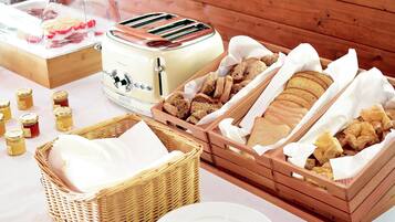 Desayuno buffet todos los días (con cargo)