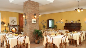 Food court - Hotel degli Amici (Pompei)