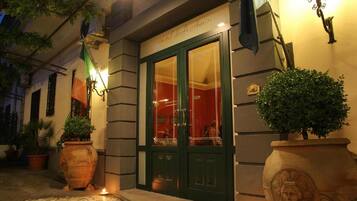 Facciata della struttura