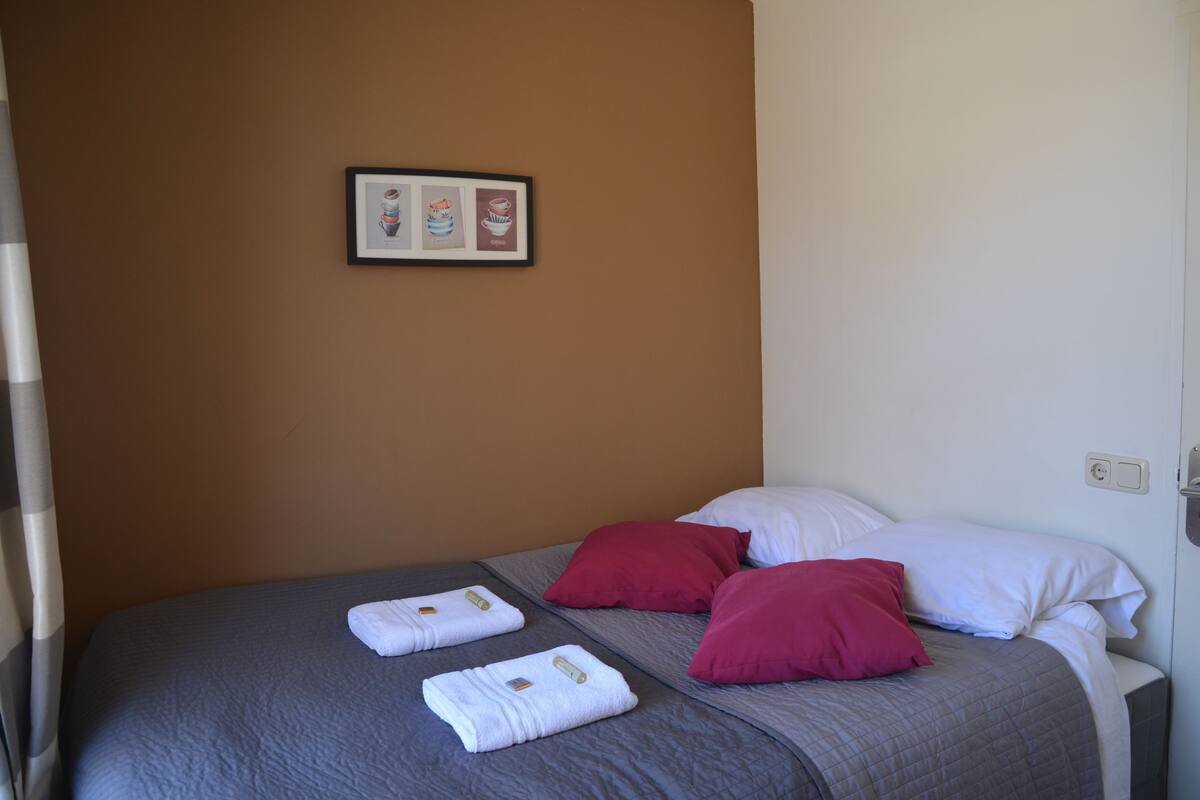 Habitación básica doble, baño compartido | Vistas desde la habitación
