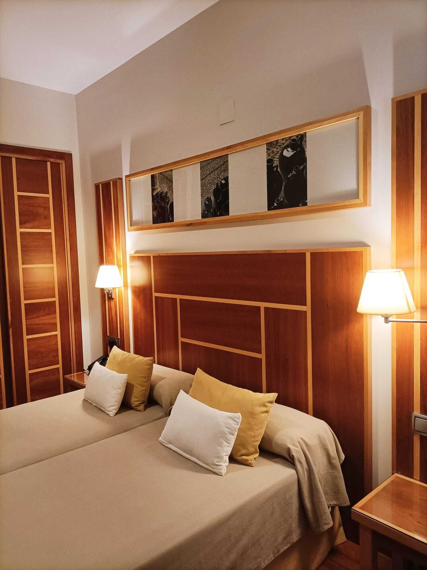 desk, laptop workspace, soundproofing, rollaway beds