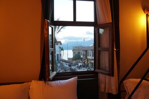 Family Room For 5 Person | Individuell inredning, strykjärn/strykbräda och gratis wi-fi