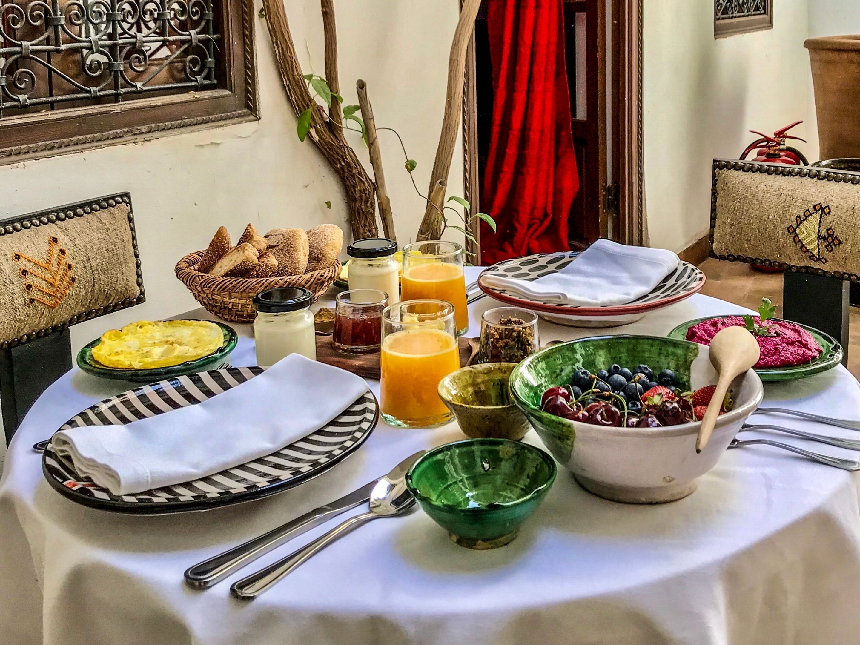 Free daily full breakfast 