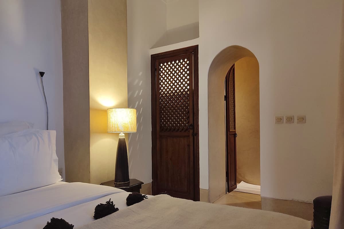 Premium bedding, memory-foam beds, in-room safe, individually decorated
