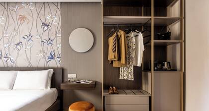 Aramis Deluxe Rooms