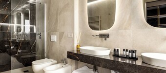 Aramis Deluxe Rooms