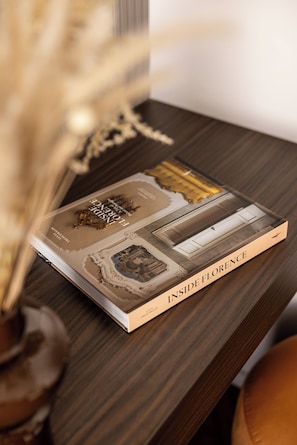 Camera Deluxe con letto matrimoniale o 2 letti singoli | Italialaiset Frette-lakanat, ylelliset vuodevaatteet, minibaari