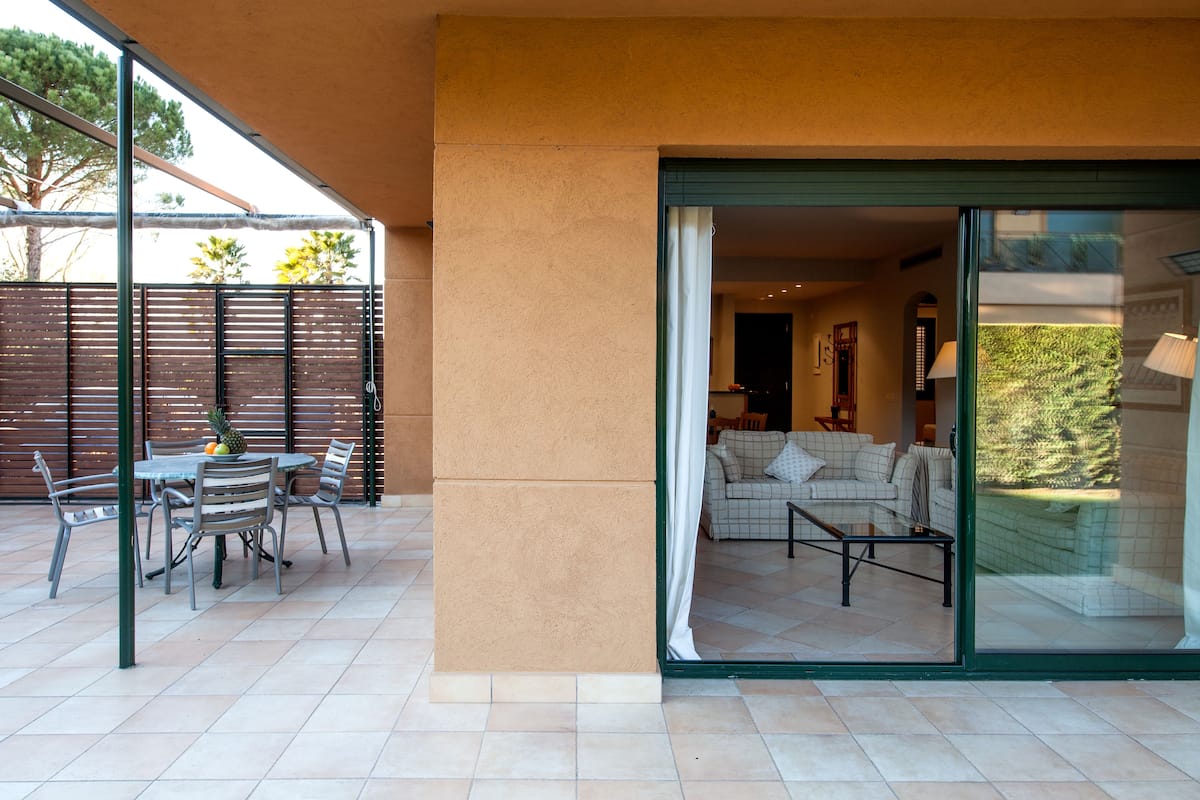 Departamento, vista al jardín | Terraza o patio