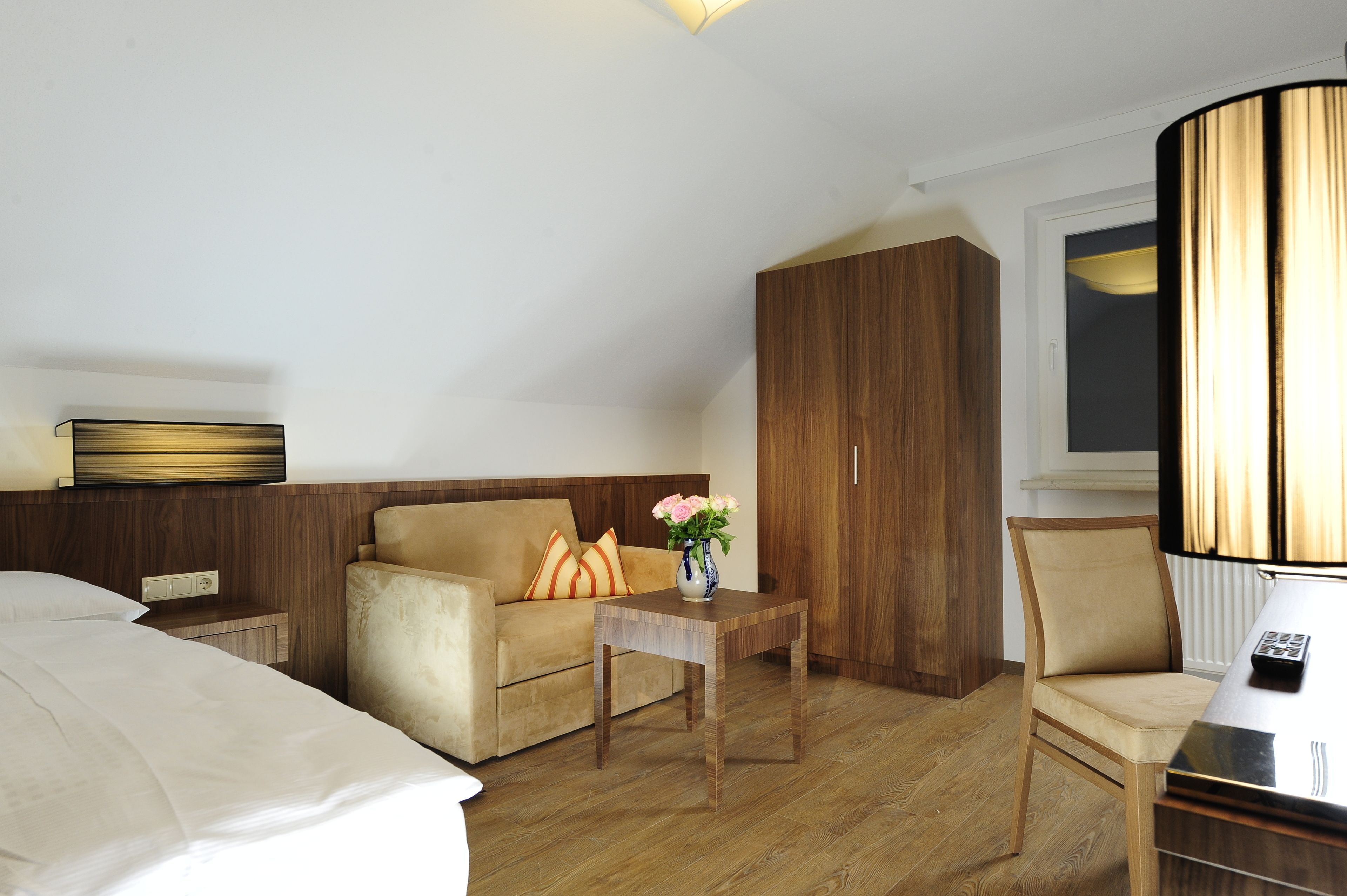 single room | living area | 32-inch tv with cable channels