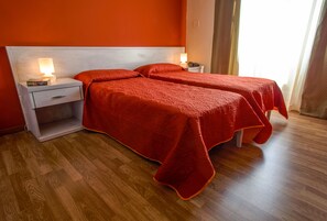 Minibar, free WiFi - Locanda Scirocco (Castellammare del Golfo)
