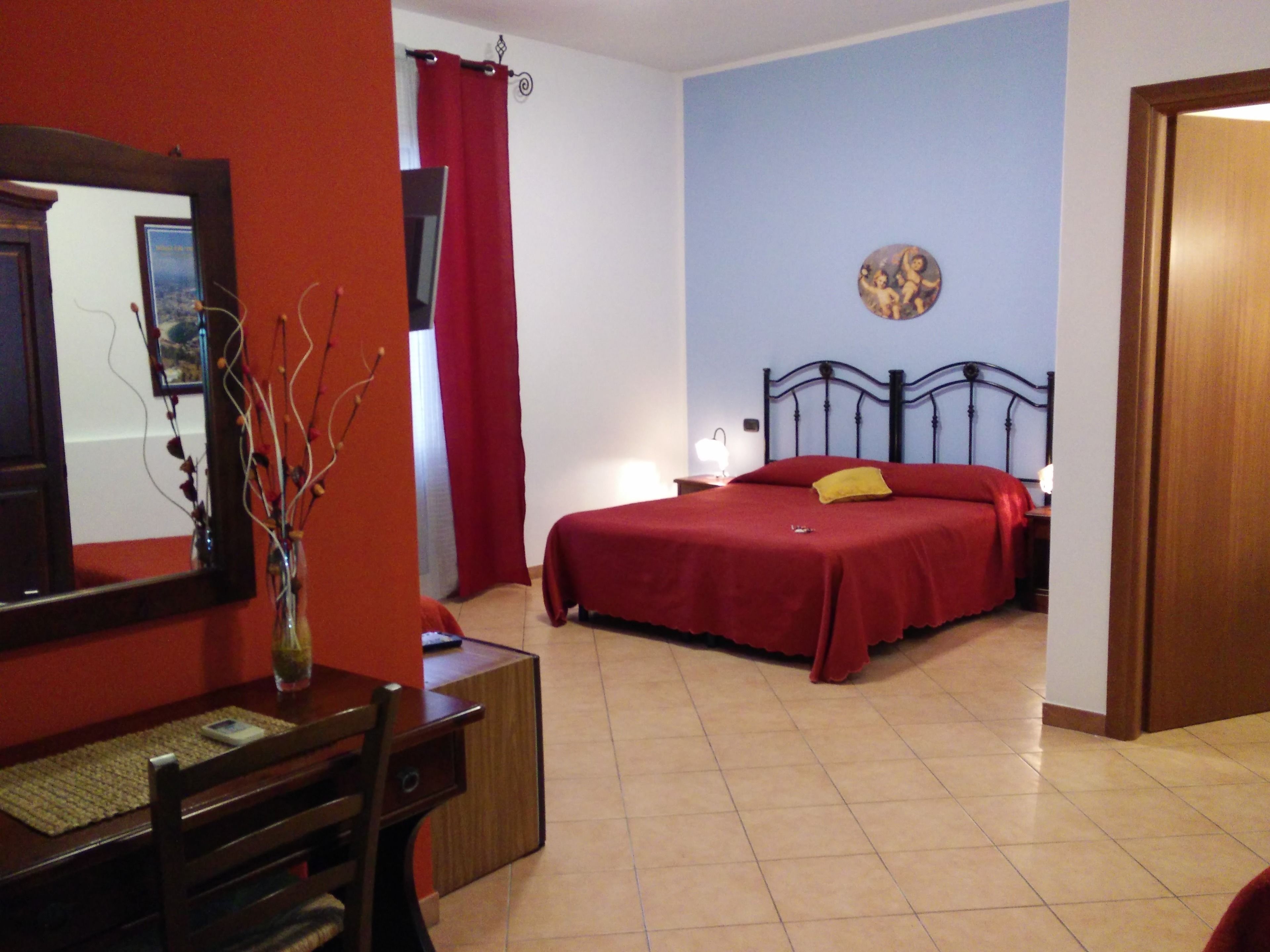 triple room, annex building | minibar, free wifi