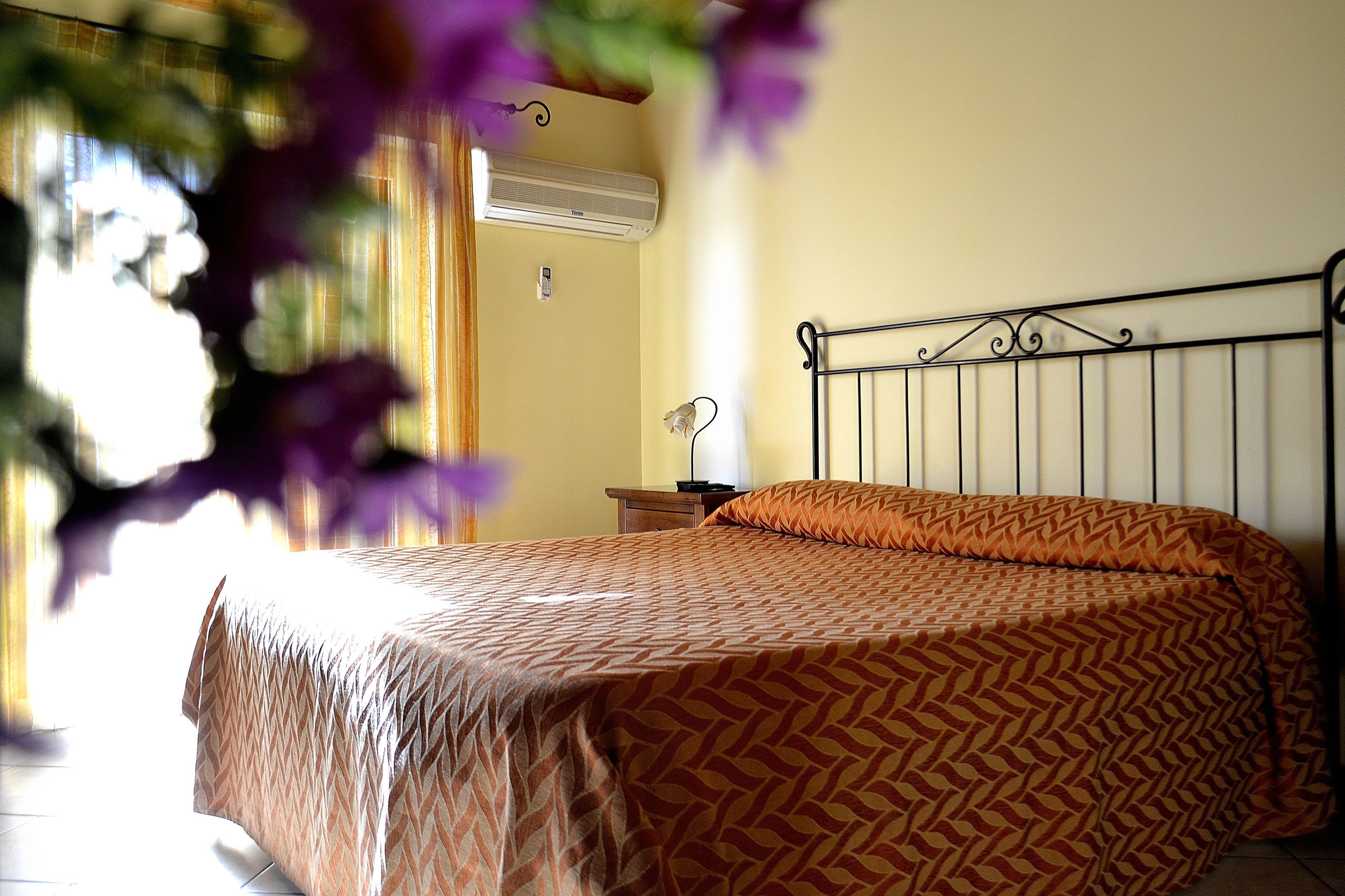 1 bedroom, in-room safe, desk, soundproofing