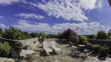 Deluxe-Apartment (2 people) | Terrasse/Patio