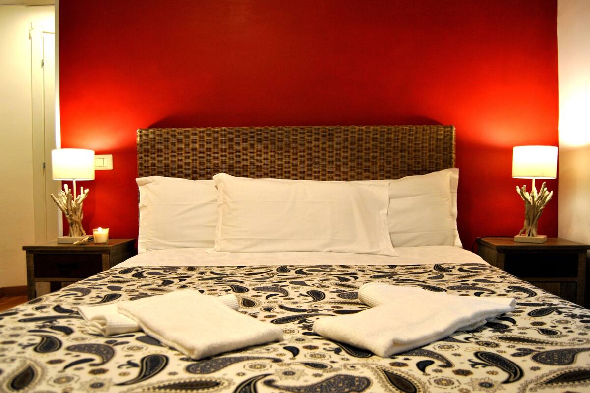 Select Comfort beds, in-room safe, blackout drapes, soundproofing