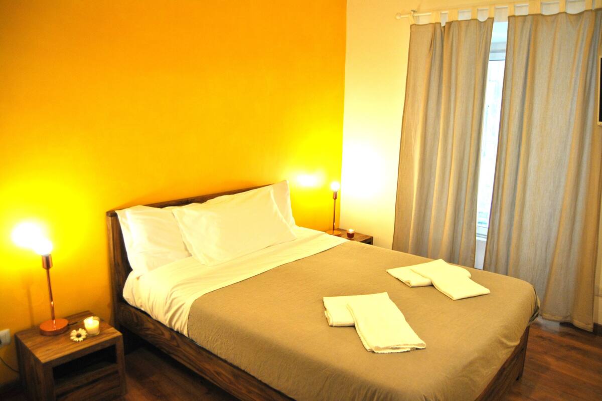 Select Comfort beds, in-room safe, blackout drapes, soundproofing