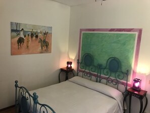 Chambre Triple, salle de bains attenante