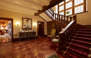 Interior entrance - Chesa Spuondas (St. Moritz)