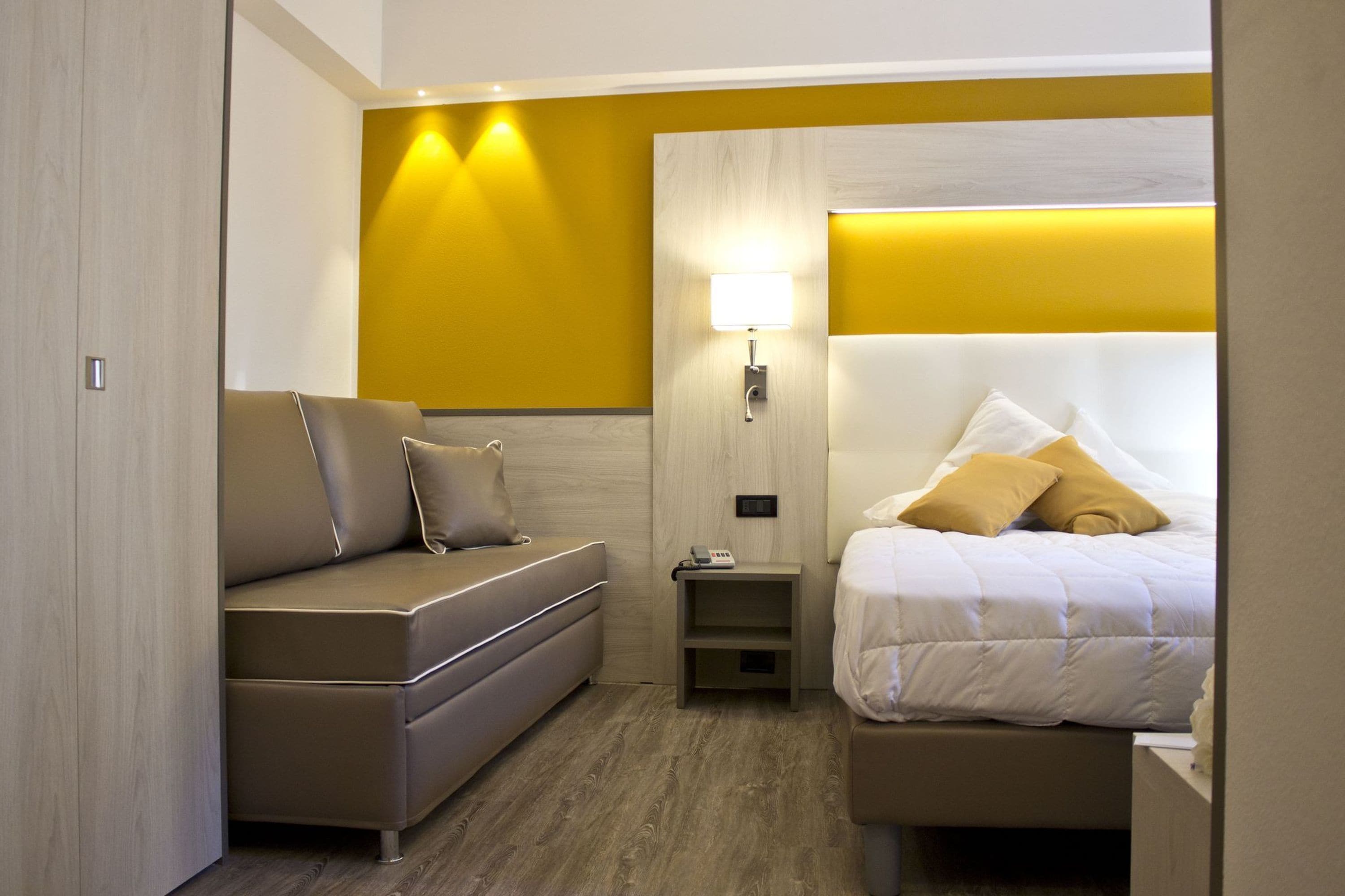 deluxe triple room, balcony | hypo-allergenic bedding, down duvets, blackout curtains