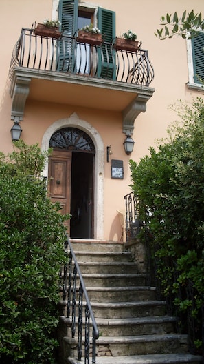 Ingresso della struttura