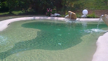 Piscina coperta, piscina all'aperto