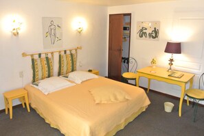 Dobbeltrom, terrasse | 8 soverom, sengetøy av topp kvalitet, minibar og safe på rommet