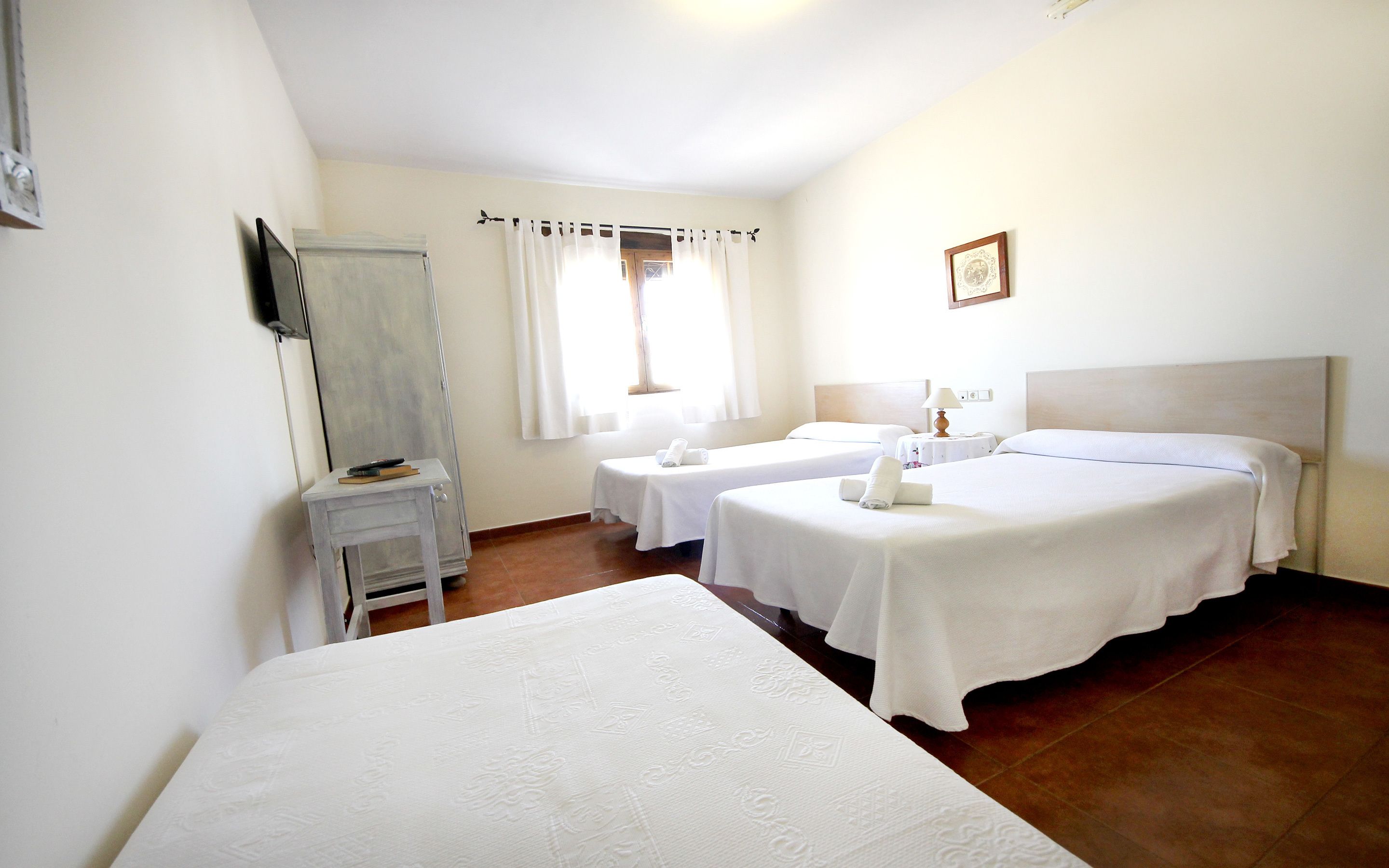 desk, blackout curtains, free wifi