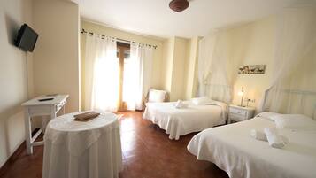 Double Room, Mountain View | Desk, blackout drapes, free WiFi