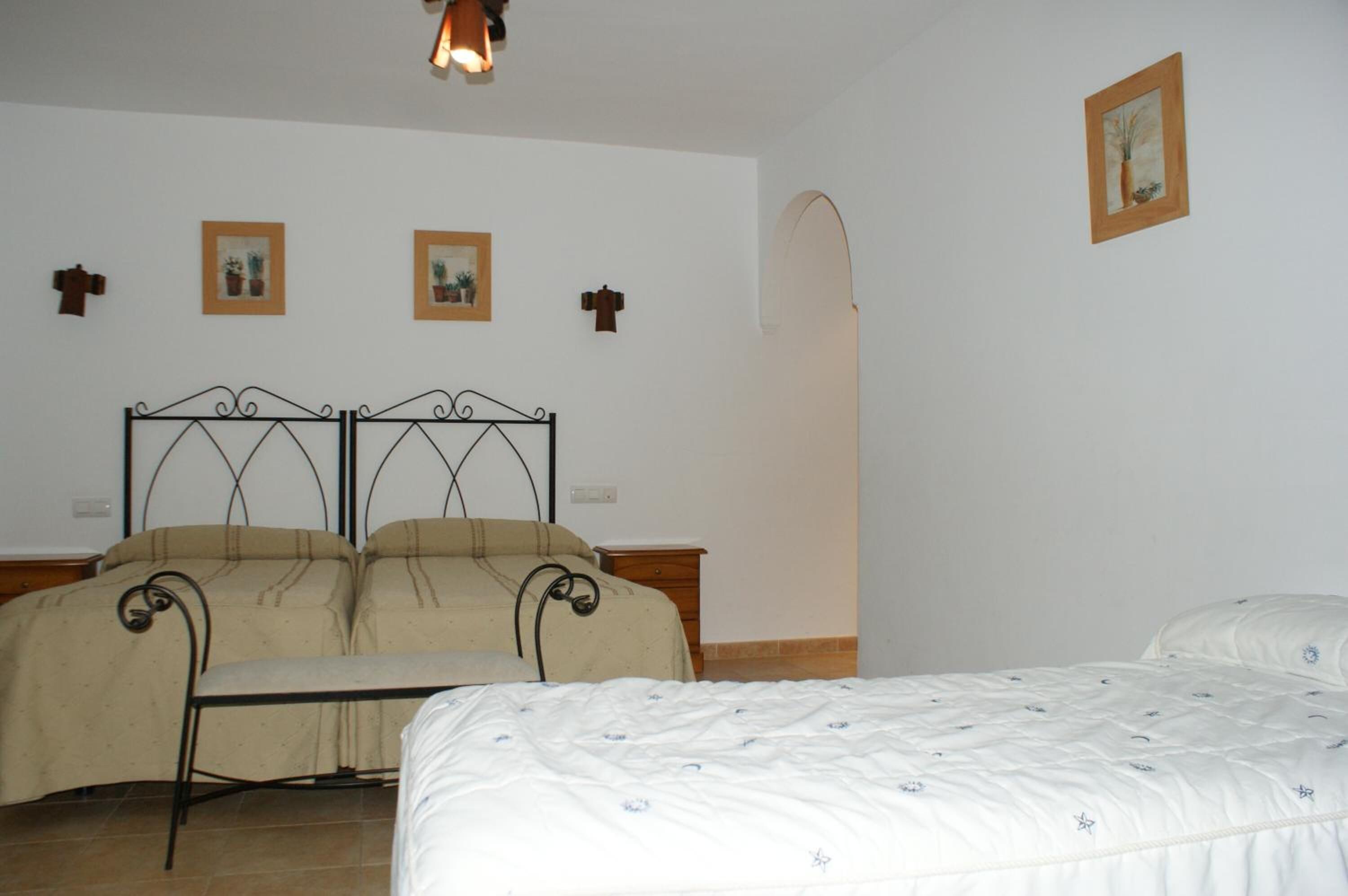 desk, soundproofing, free cots/infant beds, rollaway beds