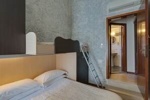 Tripla familiare, 1 camera da letto, bagno privato | Con stile personalizzato, Wi-Fi gratuito
